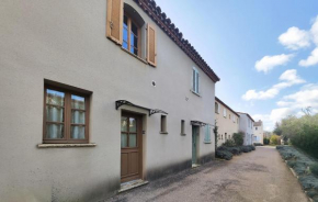 Stunning Home In Saint-Laurent-De-La-Cabrerisse